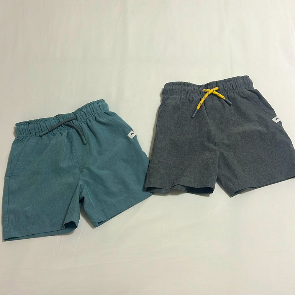Tommy Bahama Active - Boys XS (4) shorts 2pcs